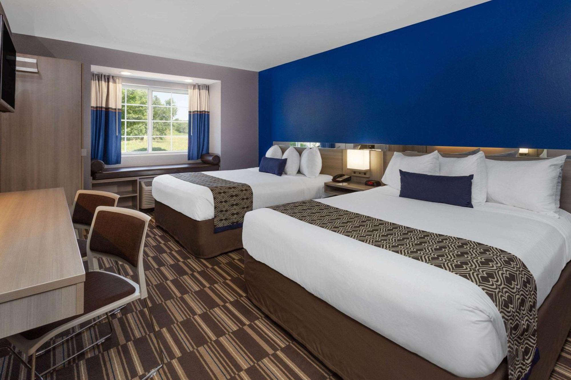 Microtel Inn & Suites By Wyndham Bethel/Danbury Eksteriør bilde