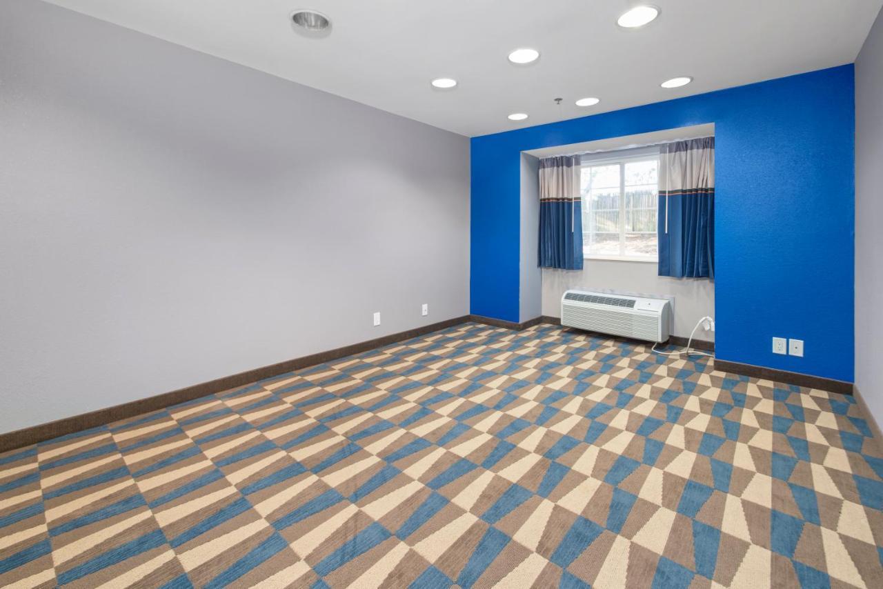 Microtel Inn & Suites By Wyndham Bethel/Danbury Eksteriør bilde