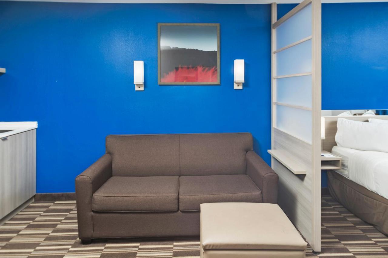 Microtel Inn & Suites By Wyndham Bethel/Danbury Eksteriør bilde