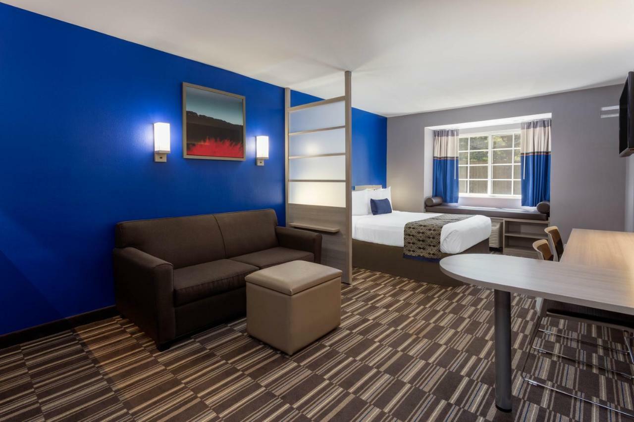 Microtel Inn & Suites By Wyndham Bethel/Danbury Eksteriør bilde